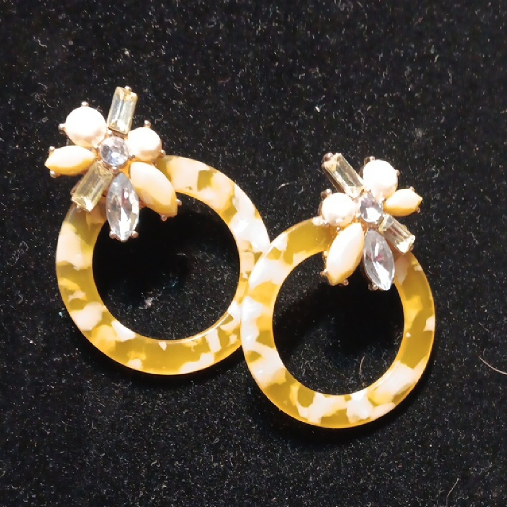Elegant Yellow and Cream Floral Earrings